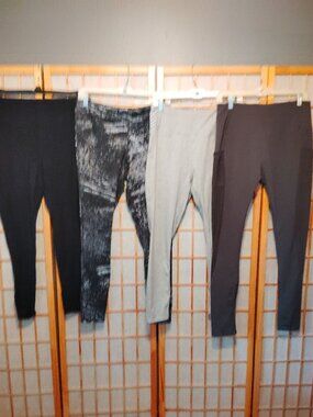 4/$20 LOT PANTS STRETCH ATHLETIC LEGGINGS DANSKIN CHAMPION DUO DRY-WOMENS SIZE L